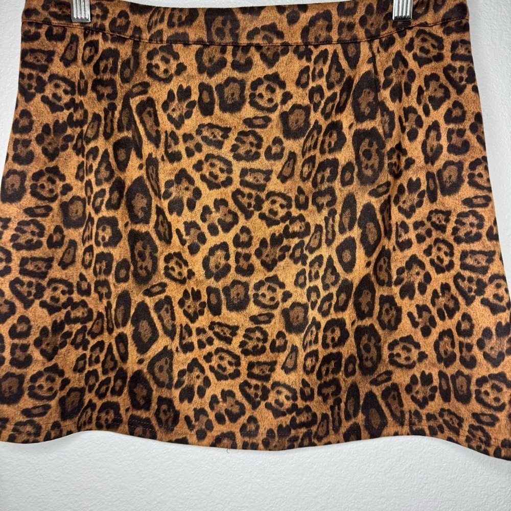 Leopard Print Women's Skirt - Picture 12 of 13